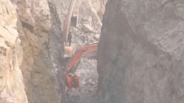 India News | UP: Rescue Operations Continue After Stone Mine Collapse in Sonbhadra; One Body Recovered So Far