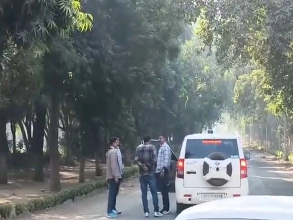 India News | Delhi Blast Probe: Faridabad Police Questions over 2,000 Kashmiri Students, Tenants