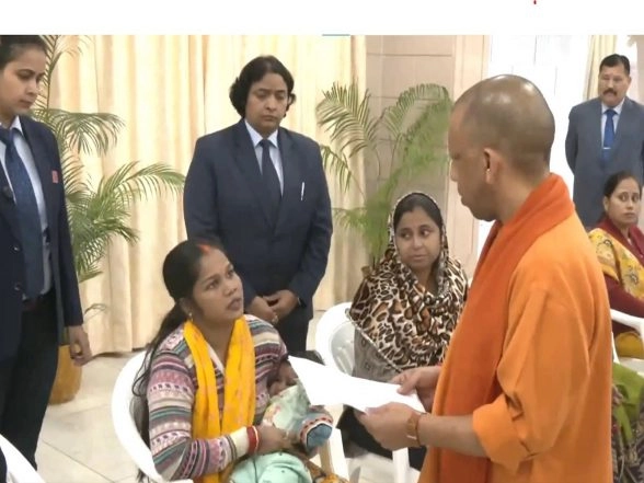 India News | UP: CM Yogi Orders Immediate Care for Ailing Infant After Mother Seeks Help at Janata Darshan