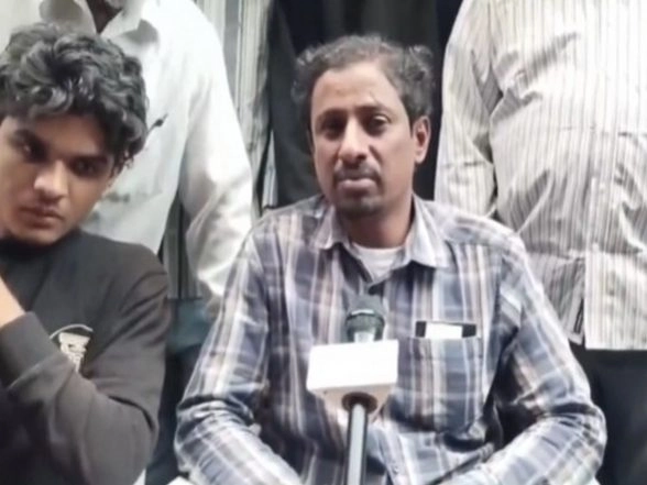 India News | Saudi Arabia Bus Mishap: Four of My Family Members Are Dead, Want to Reach Saudi Soon, Says Relative of Crash Victims