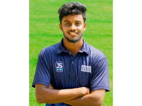 Sports News | Sri Lanka Cricket Add Vijayakanth Viyaskanth as Wanindu Hasaranga Cover for T20I Tri-series in Pakistan