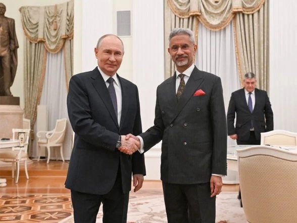 World News | Jaishankar Calls on President Putin; Conveys Greetings of PM Modi Ahead of India-Russia Summit