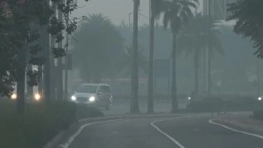 India News | Delhi Wakes Up to Toxic Smog, AQI at 392 in 'very Poor' Category