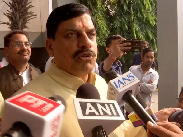 India News | Mohan Yadav Extends Greetings to Nitish Kumar After Swearing-in as Bihar Chief Minister