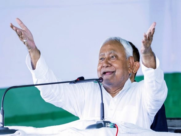 India News | If NDA Stays United, Nitish Kumar May Join Jyoti Basu, Naveen Patnaik's Ranks as Longest-serving CM