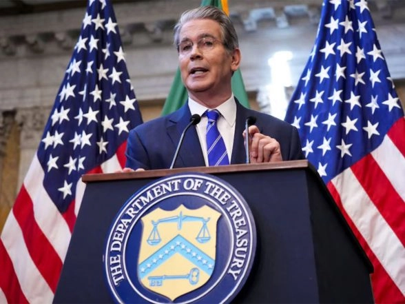 World News | US Treasury Tightens Sanctions on Iran's Shadow Oil Network, Indian Firm Among Those Targeted