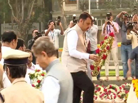 India News | Maharashtra: CM Fadnavis, Dy CM Shinde Pay Tributes on State Martyrs' Memorial Day