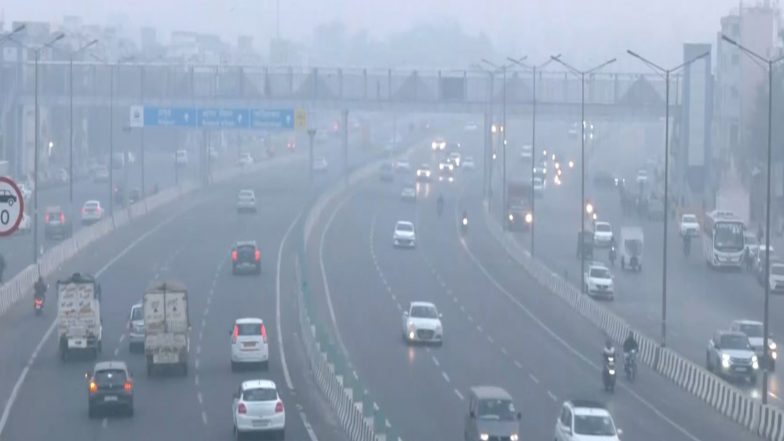 India News | Delhi Air Quality Improves Slightly; AQI at 370, Remains in 'very Poor' Category