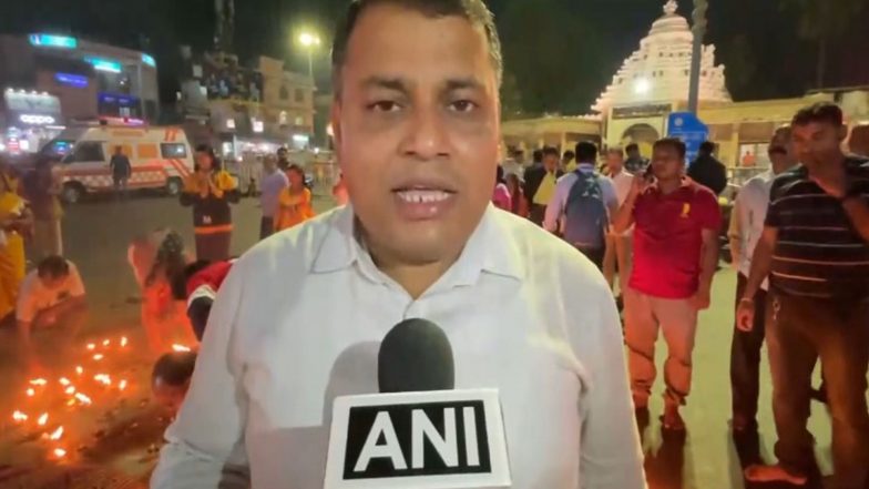 India News | Devotees Mark Dev Deepawali in Puri by Lighting Earthen Lamps