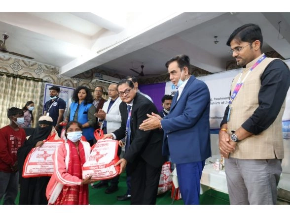 Business News | RK HIV AIDS Research and Care Center and SBI Foundation Distribute Nutrition Kits to TB Patients in Ranchi