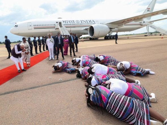 India News | Dhami Hails PM Modi's Global Stature After Grand Welcome at G20 Summit in Johannesburg