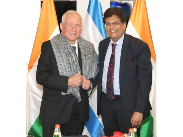 Business News | Piyush Goyal Meets Israel's Agriculture Minister, Talks Focused on Precision Farming, Drip Irrigation, Desert Agriculture