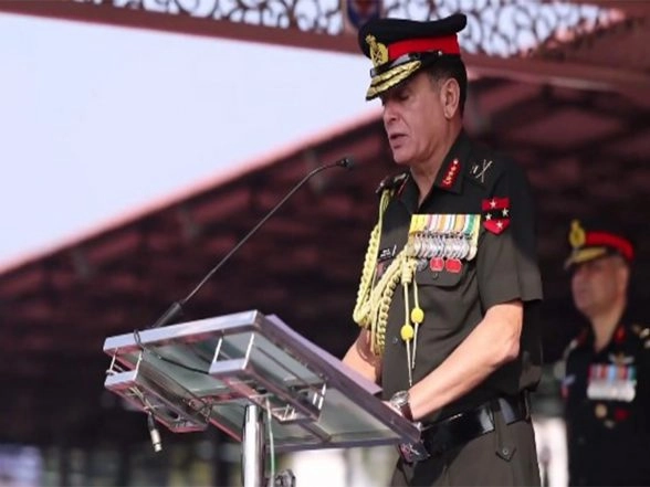India News | Machines Do Not Win Battles; Skill, Judgement and Resolve of Aviators Do: Lt Gen Dhiraj Seth at CAATS Passing Out Parade