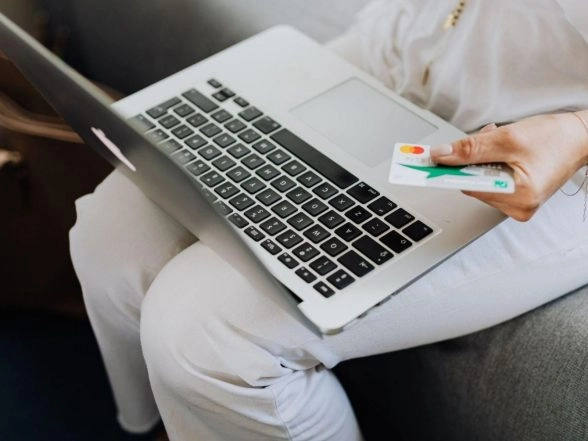 Business News | Travel Insurance Online India: Your Complete Guide to Choosing the Right International Plan for Schengen & USA Trips