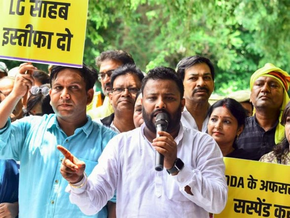 India News | AAP to Reinstall Ambedkar School of Excellence Boards on Constitution Day; Kuldeep Kumar Accuses Delhi Govt of 'insulting Dalit Community'