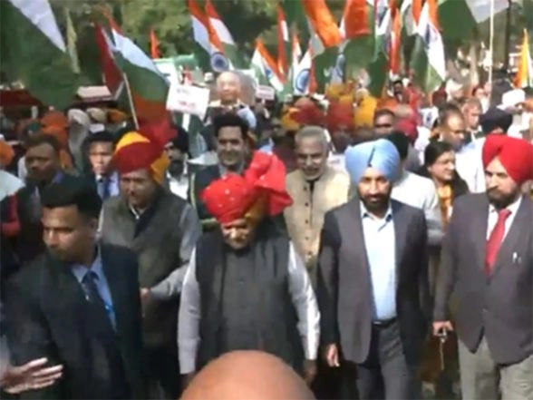 India News | Punjab Governor Gulab Chand Kataria Joins Unity March on Sardar Patel's 150th Birth Anniversary