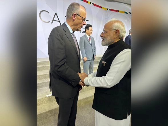 World News | PM Modi Meets German Chancellor Merz, UK PM Starmer and UN Secretary-General Guterres on G20 Summit Sidelines