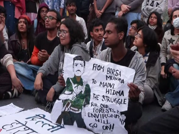 India News | Protesters Gather Again at India Gate over Air Pollution in Delhi-NCR