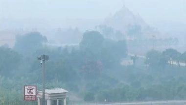 India News | Morning Haze Engulfs Delhi, Average AQI Stands at 396