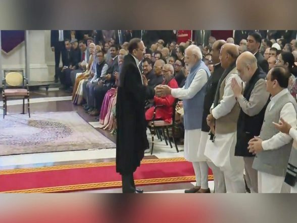 India News | PM Modi Congratulates Justice Surya Kant for Being Sworn in as 53rd CJI