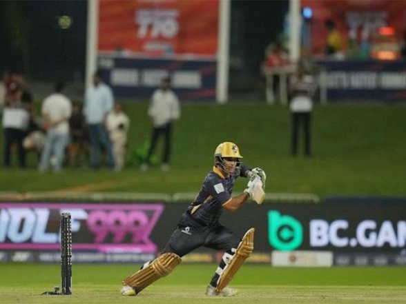 Sports News | Quetta Qavalry First into Playoffs as Abu Dhabi T10 Reaches Fierce Mid-stage Battle