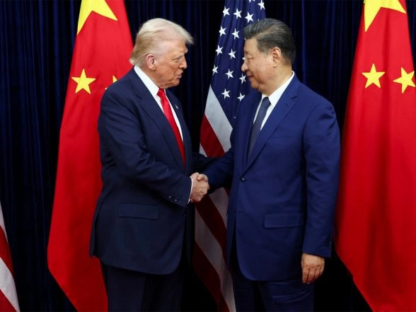 World News | Xi, Trump Discuss Cooperation, Taiwan in Phone Call