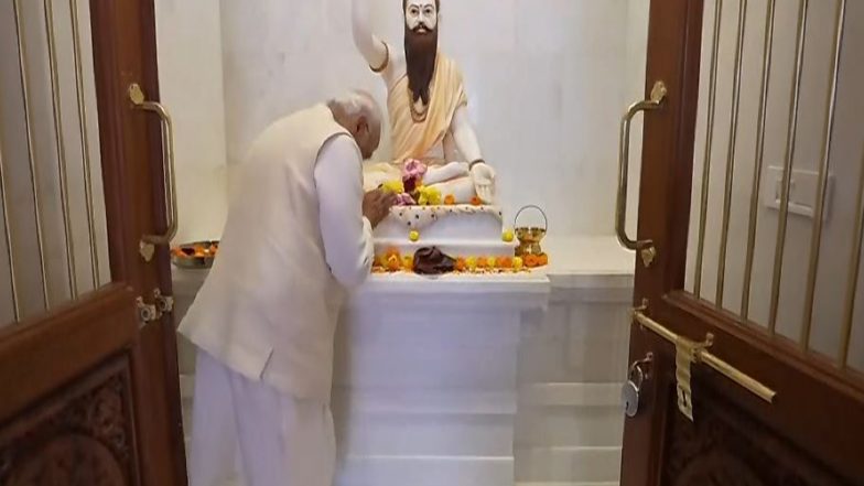India News | PM Modi Offers Prayers at Saptmandir Ahead of Flag-hoisting at Ayodhya Ram Temple