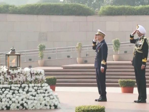 World News | Rear Admiral Mohamed Tahin, Inspector of the Moroccan Royal Navy Pays Tribute at National War Memorial