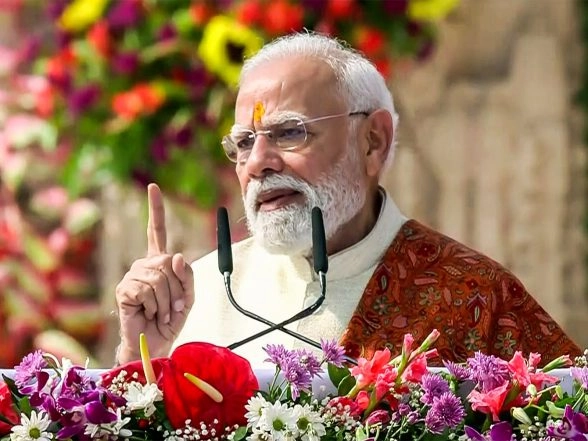 India News | PM Modi Hoists Saffron at Ram Temple, Says Country Must Take Pride in Its Heritage