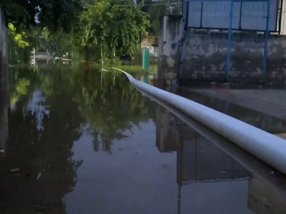 India News | Tamil Nadu: Heavy Rainfall Triggers Waterlogging in Several Parts of Thoothukudi