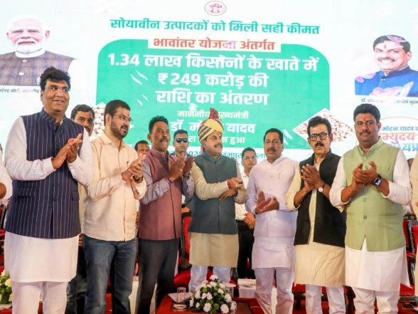 India News | MP CM Mohan Yadav Transfers Rs 249 Crores to 1.34 Lakh Soybean-producing Farmers Under Bhavantar Yojana