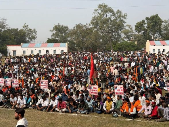 India News | Locals Hold Protest over Rape of Six-year-old Girl in Madhya Pradesh's Raisen, Demand Arrest of Accused