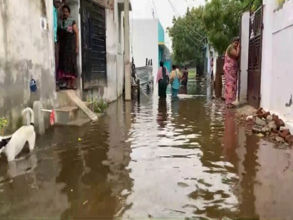 India News | Tamil Nadu: Thoothukudi Residents Wake Up to Waterlogged Streets Following Incessant Rainfall