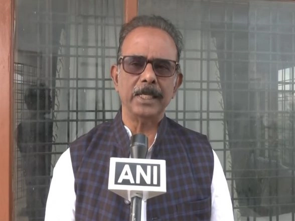 India News | Tussle Between Siddaramaiah, Shivakumar Only for Paisa and Power: BJP Leader Boora Narsaiah Goud