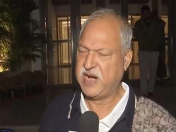 India News | Cong Leader Shakeel Ahmad Khan Reviews Bihar Election Outcome with the Party Leadership