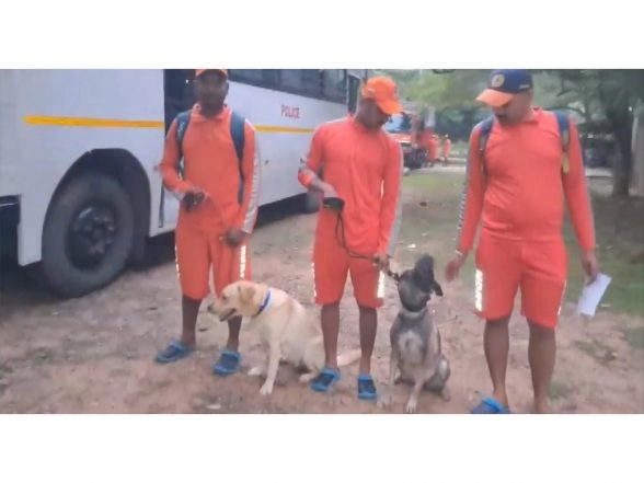 India News | NDRF Teams Deployed Across Tamil Nadu for Precautionary Operations Ahead of Cyclone Ditva