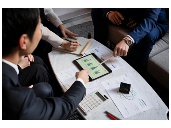 Business News | Data-Driven Leasing: How Tenant Mix Drives Retail ROI