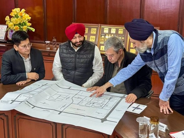 Business News | SCL Mohali Poised to Drive India's Semiconductor Push, Says Ashwini Vaishnaw; Unveils Five-point Roadmap