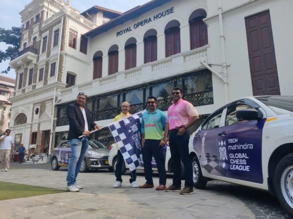 Sports News | GCL Turns Mumbai into Chessboard, Flags off 1,000-plus Chess-themed Taxis, Autos as Tickets Go Live