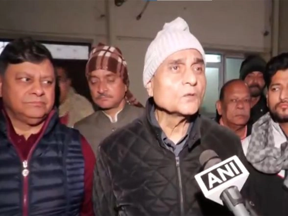 India News | "Hardworking Man Attached to Grassroots Lying Silent:" Brother After Demise of Veteran Congress Leader Sriprakash Jaiswal