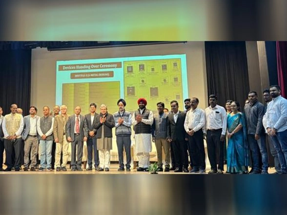 Business News | 122 Design Tapeouts by 46 Institutions Across Country in 5 MPW Shuttles Organised in Past One Year: Ministry of Electronics & IT