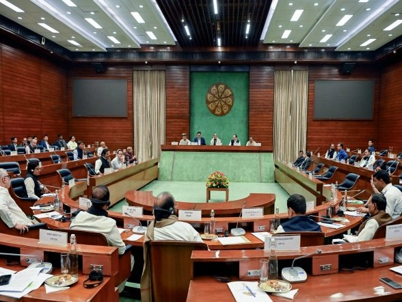 India News | 50 Leaders from 36 Political Parties Attend All-Party Meet Ahead of Winter Session