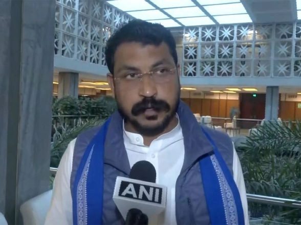 India News | Chandrashekhar Azad Expresses Concern over Teacher's Suicide in Moradabad, Urges EC to Reconsider SIR Limit