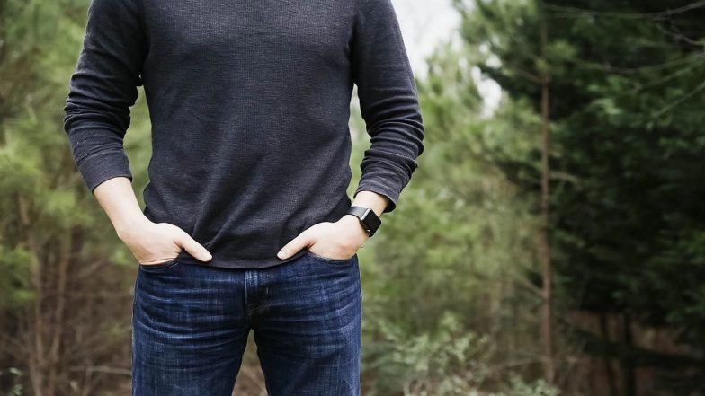 Apple Watch To Rescue: Smartwatch of Apple Saves Life of Madhya Pradesh Man by Alerting Him About Unusually High Heart Rate During Movie