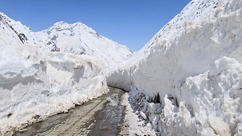 Nepal Avalanche: At Least 7 Dead Including 5 Foreign Climbers at Yalung Ri Peak in Dolakha
