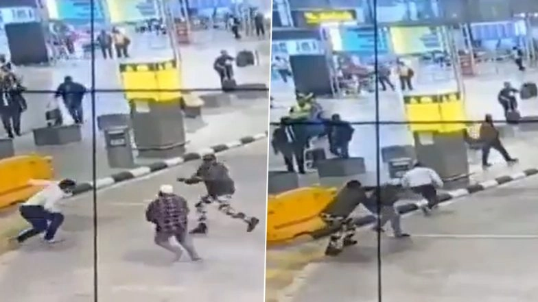 Bengaluru Airport Knife Attack: Man Tries To Attack 2 Taxi Drivers at Bengaluru Airport With Knife Following Quarrel, Gets Overpowered by CISF Officials; Video Surfaces