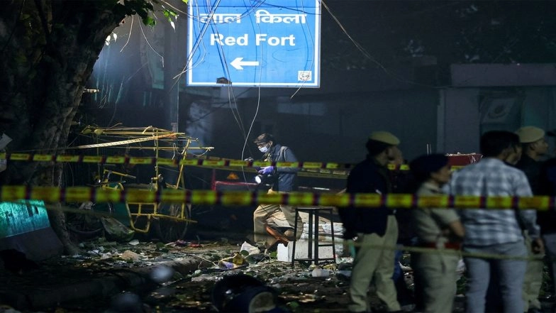 Delhi Car Blast: Union Cabinet Condemns Red Fort Explosion, Calls for Speedy Probe to Punish Perpetrators; Reaffirms Zero Tolerance Towards Terrorism