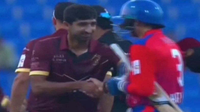 Ex-India Star Harbhajan Singh Shakes Hands With Pakistan's Shahnawaz Dahani After Northern Warriors vs Aspin Stallions Abu Dhabi T10 2025 Match, Video Goes Viral