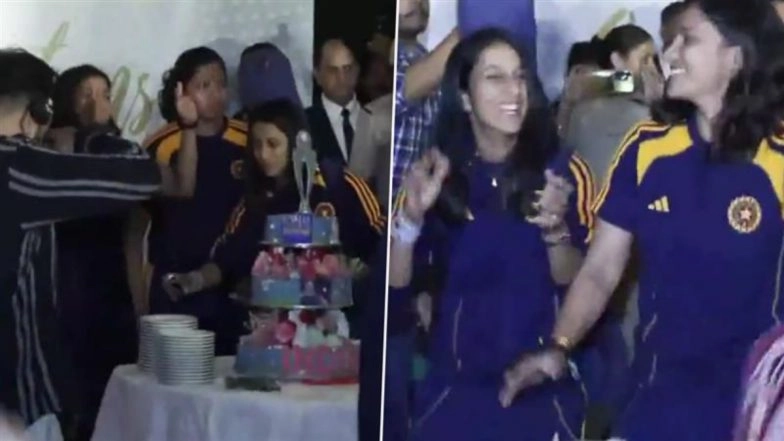 India's ICC Women's World Cup 2025 Winning Members Arrive in Delhi, Receive Warm Reception in Hotel Ahead of Reported Meet With PM Modi (Watch Video)