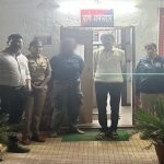 Mumbai Police Safely Reunite Woman With Her Family After She Fails To Return Home From Walk and Goes Missing (See Pic)